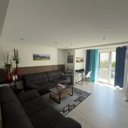 Stilvolle Im Erdgeschoss Apartament Kolbermoor
