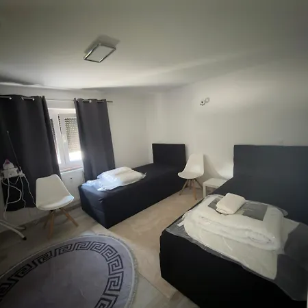 Stilvolle Im Erdgeschoss Apartament