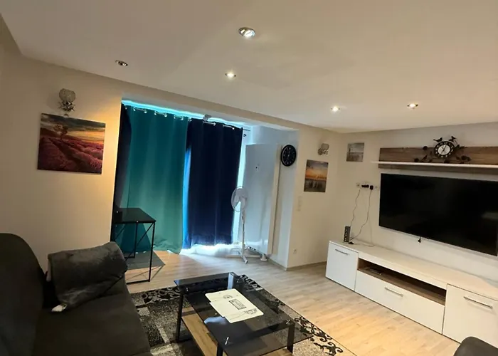 Stilvolle Im Erdgeschoss Apartment Kolbermoor