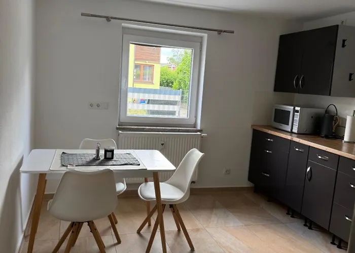 Stilvolle Im Erdgeschoss Apartment Kolbermoor